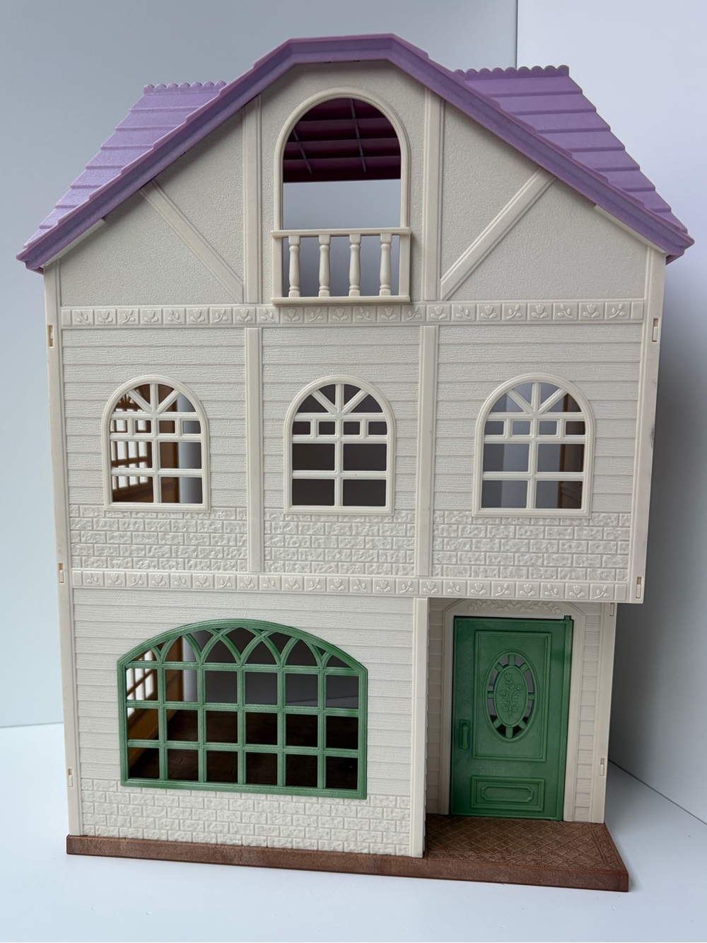 Calico Critters Sylvanian Families Wisteria Terrace 3-Story House Only Purple